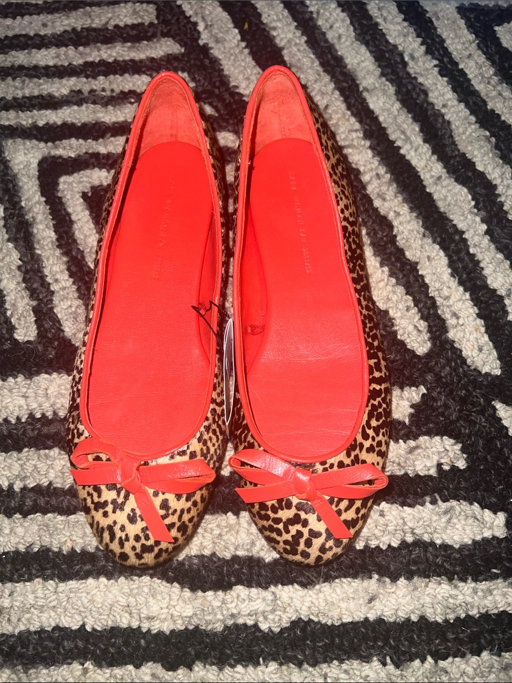 Zara Leopard Print Flats with Bright Red Interior and Bow - Picture 2 of 6